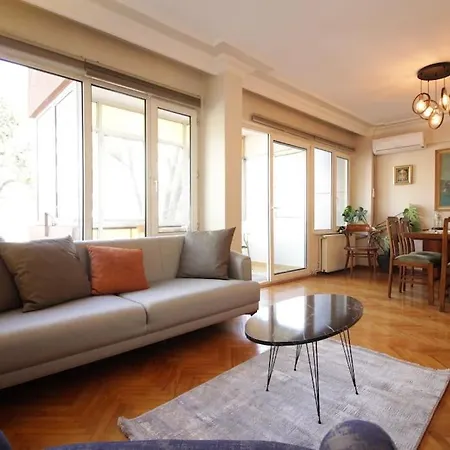 Lejlighed Bright Cozy Stacked Ideally Located N Kadikoy *