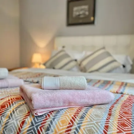 Bright Cozy Stacked Ideally Located N Kadikoy アパート *