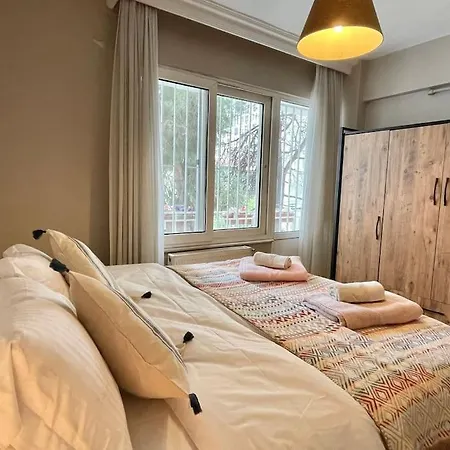 Bright Cozy Stacked Ideally Located N Kadikoy アパート